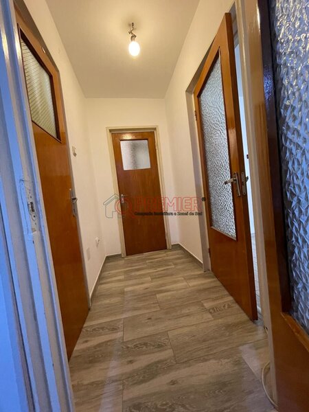 Sector 4, Bd. Alexandru Obregia, mobilat/utilat, disponibil imediat.